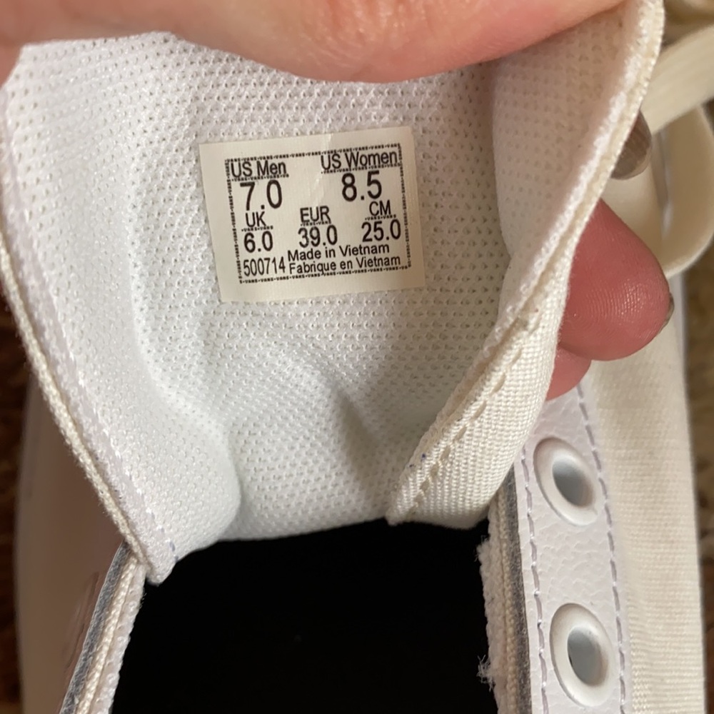 vans - Picture 5 of 5